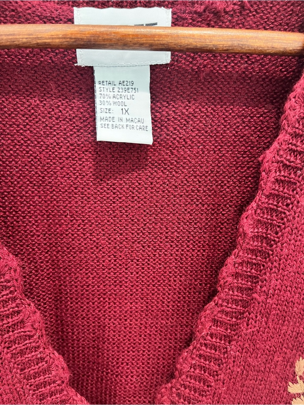 KORET Vintage Burgundy Embroidered Knit Floral Paisley Vest w/ Scalloped Edges - Picture 4 of 7